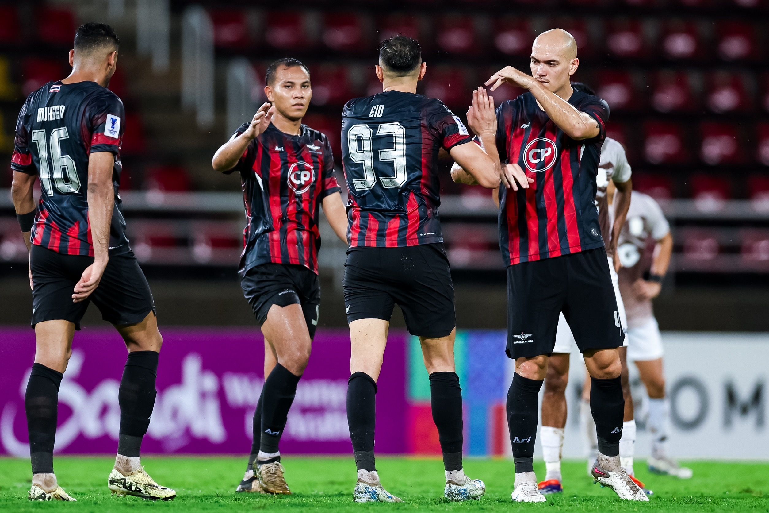 image โดนไล่เจ๊า 2 หน! ‘แข้งเทพ’ ฮึดชนะ แทมปิเนส 4-2 ประเดิมถ้วย ACL2