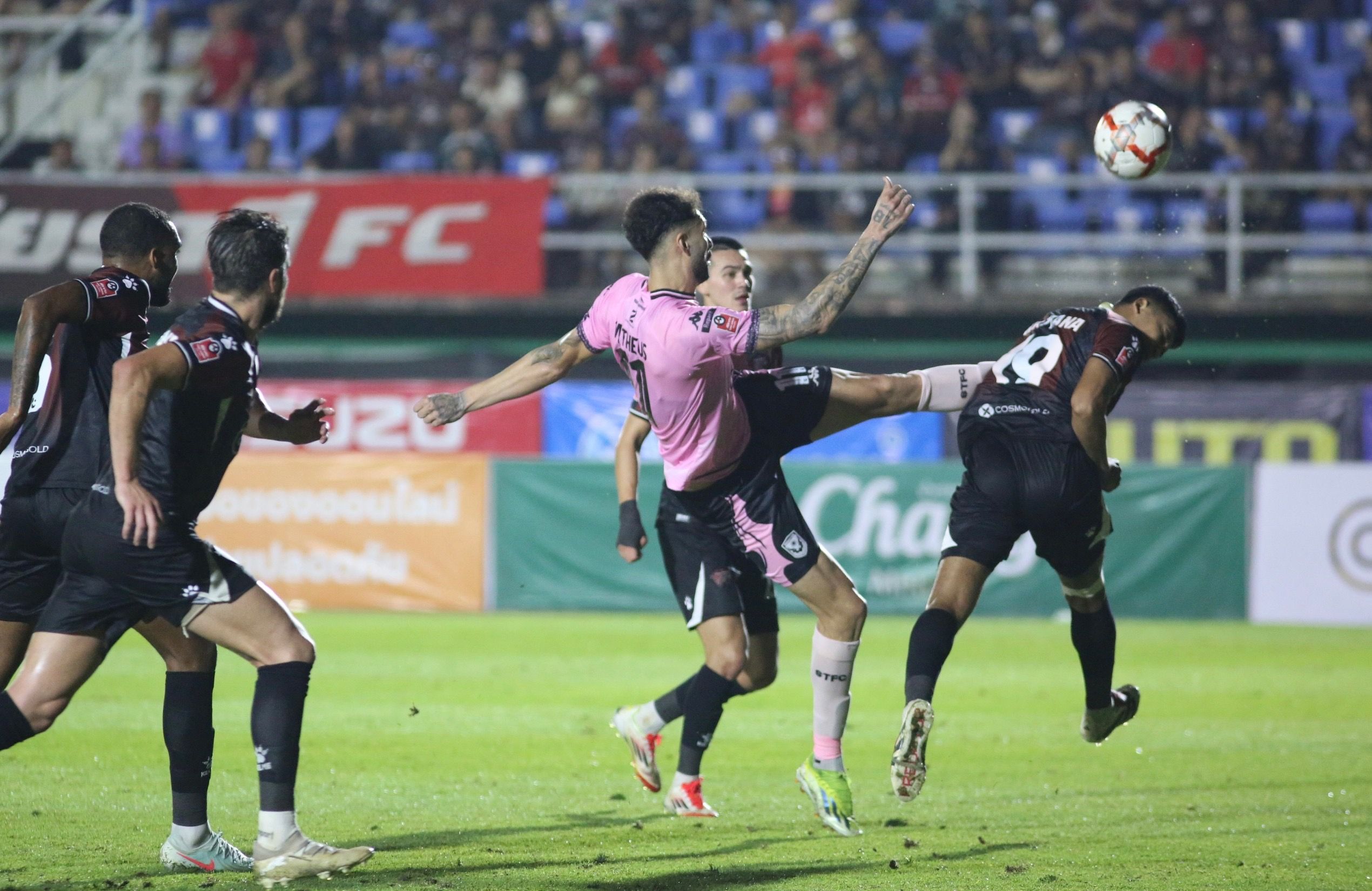 image ‘ซานโตส’ เหมาสอง! ‘ช้างป่าห้วยขาแข้ง’ เปิดบ้านทุบ ‘ค้างคาวไฟ’ 3-0