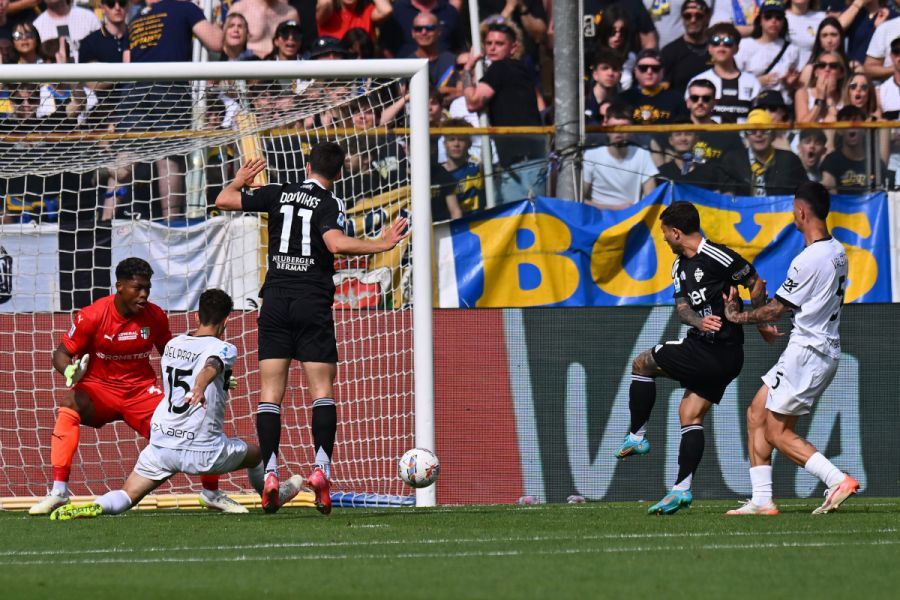 image โคโม่กดปาร์ม่า 1-0, อูดิ 2-1…สรุปผลเซเรีย อา