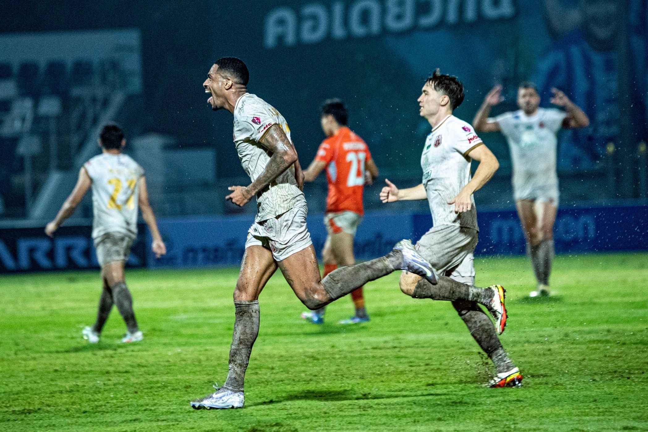 image ‘บาติสต้า’ สำรองฮีโร่! ลำพูน ต่อเวลาเฉือน ราชบุรี 1-0 ทะลุชิงรีโว่คัพ