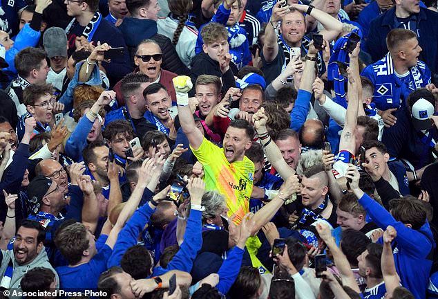 image สิงห์เหนือคัมแบ็ก! ถล่ม 6-1 การันตีกลับบุนเดส