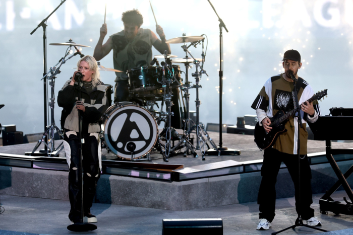 image น้าแวนสับ ‘Linkin Park’ โชว์ขยะเปิดนัดชิง